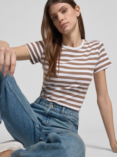 Christian Berg Woman T-Shirt in Ripp-Optik mit Rundhalsausschnitt Mittelbraun 3
