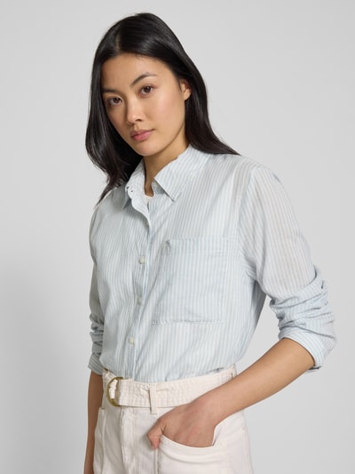 Vila Bluzka koszulowa o kroju regular fit z kieszenią na piersi model ‘RUMANA’ Jasnoniebieski 3