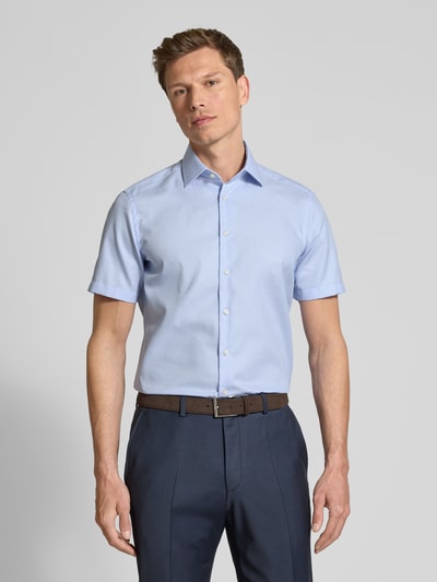 Christian Berg Men Regular Fit Business-Hemd mit Kentkragen Bleu 4