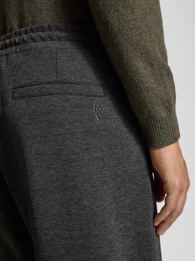 REVIEW Sweathose mit elastischem Bund Dunkelgrau Melange 3