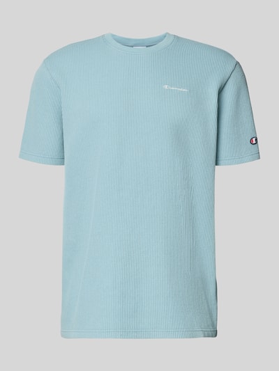 Produktfoto, T-Shirt mit Strukturmuster und Label-Stitchings von CHAMPION, hellblau, Baumwoll-Mix, Regular-Fit, Herren T-Shirt, Rückenlänge 68 cm Größe M