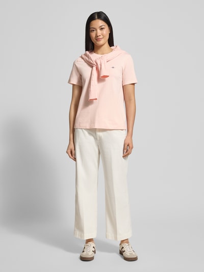 GANT T-Shirt mit Label-Stitching und Rundhalsausschnitt Rosa 1