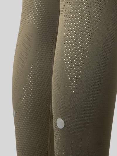 Produktfoto, olivgrüne Slim Fit Leggings mit Logo-Print von ASICS, elastischer Material-Mix, strukturierte Partien, elastischer Bund