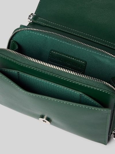 VALENTINO BAGS Handtasche mit Label-Applikation Modell 'EMBER' Dunkelgruen 4