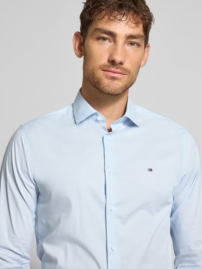 Tommy Hilfiger Tailored Koszula biznesowa o kroju slim fit z kołnierzykiem typu kent Błękitny 3
