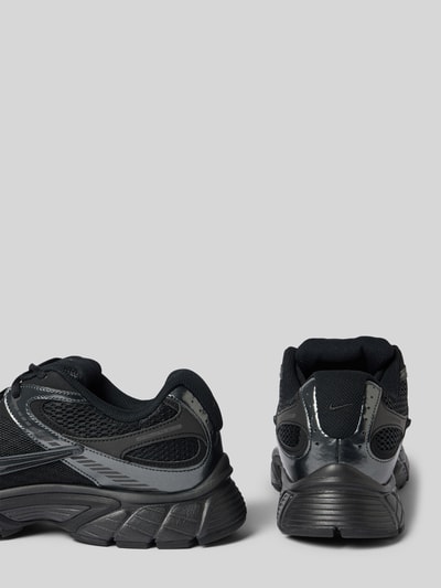 Produktfoto, Sneaker mit Logo-Detail Modell 'INITIATOR' von Nike für Herren, Schwarz-Grau, abgerundete Passform, Schnürverschluss, Absatzhöhe 6 cm, Schafthöhe 7 cm, Schaftweite 7 cm, Rückansicht, glatte und Netz-Texturen