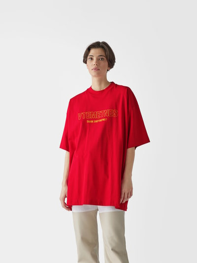 VETEMENTS Oversized T-Shirt mit Label-Print Rot 6