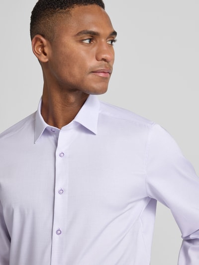 OLYMP Level 5 Slim Fit Businesshemd aus Baumwoll-Mix mit Kentkragen Flieder 3