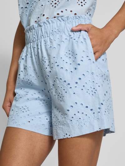 Pieces Regular Fit Shorts aus reiner Baumwolle Modell 'VILDE' Hellblau 3