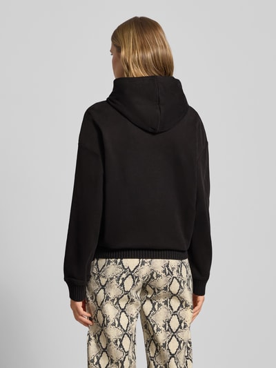 Calvin Klein Jeans Bluza z kapturem i kieszenią kangurką Czarny 5