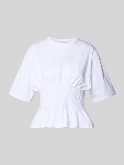 Produktfoto, T-shirt in getailleerd model model 'inez' van Gestuz in wit, mix van katoen en elastaan, ronde hals, ruglengte maat S 54 cm