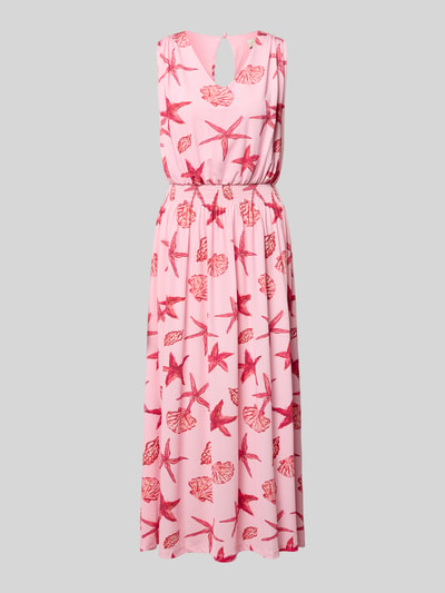 Produktfoto, Midikleid mit Allover-Motiv-Print von Milano Italy in Rosa und Rot, Taillierte Passform, V-Ausschnitt, Smok-Detail, Rückenlänge 117 cm, Ärmellänge 47 cm
