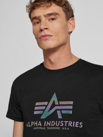 Alpha Industries T-Shirt mit Label-Print Modell 'Rainbow' Black 3