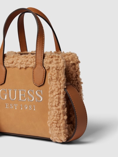 Guess Handtasche mit Label-Stitching Modell 'SILVANA' Camel 3