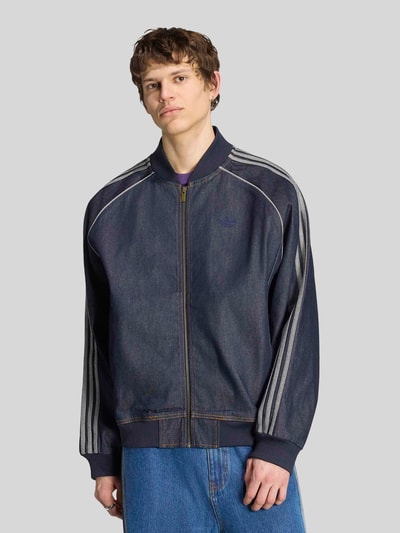 adidas Originals Loose Fit Jeansjacke aus reiner Baumwolle mit Logo-Stitching Jeansblau 4
