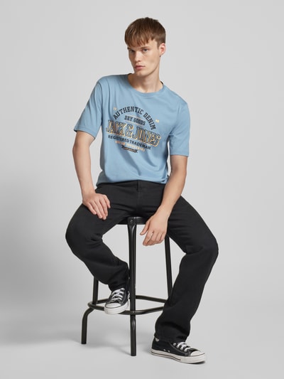 Jack & Jones T-shirt met labelprint, model 'ELOGO' Rookblauw - 1