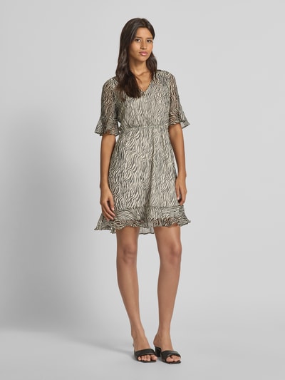 Vero Moda Tailliertes Minikleid mit V-Ausschnitt Modell 'SMILLA' Black 1