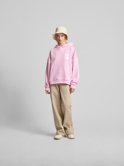 OH APRIL Oversized Hoodie mit Label-Print Pink 1