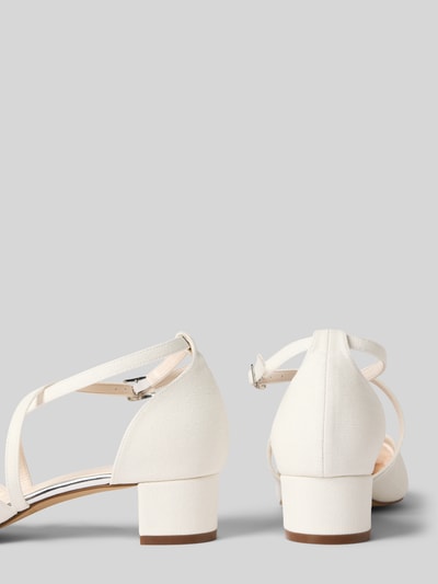 Rainbow Club Pumps mit Kreuzriemen Modell 'Maike' Offwhite 2
