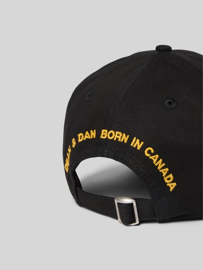 Produktfoto, Base Cap mit Logo-Patch von Dsquared2 aus Reiner Baumwolle in Schwarz mit Statement-Stitching, Curved Visor, Strapback
