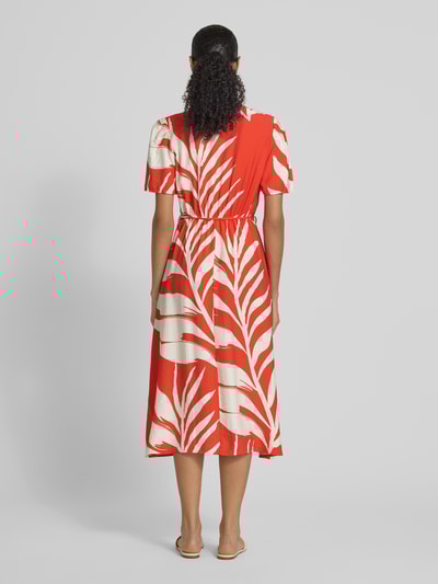 ZABAIONE Sukienka midi w kopertowym stylu model ‘Si44ciliana’ Jasnoczerwony 5