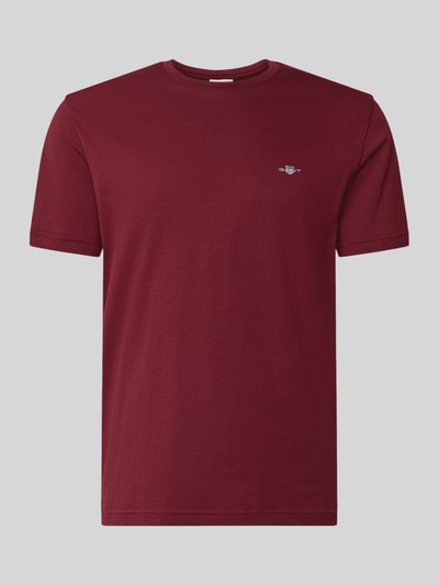 Produktfoto, Regular Fit T-Shirt aus reiner Baumwolle von GANT, Herren T-Shirt in Dunkelrot, glatte Struktur, dezentes Logo auf der Brust