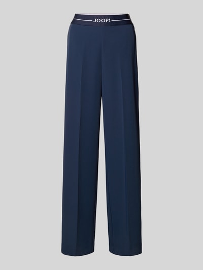 Produktfoto, Hose mit elastischem Bund und Label-Detail von JOOP!, mieszanka materiałów z dodatkiem streczu, krój regular fit, elastyczny pas z detalem z logo, szerokość w rozmiarze 36: 38 cm, długość wewnętrzna nogawki w rozmiarze 36: 81 cm, kolor granatowy, gładka faktura