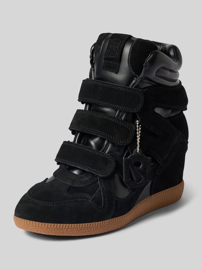 Produktfoto, Sneaker aus Leder-Mix Modell 'Mavis' von Steve Madden in Schwarz mit Klettverschluss, Keilabsatz und abgerundeter Passform, Damen Sneaker, strukturierte Oberfläche, Absatzhöhe 2 cm, Schafthöhe 17 cm, Schaftweite 8 cm