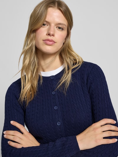 Review Strickjacke mit Zopfmuster und Rundhalsausschnitt Marine 3