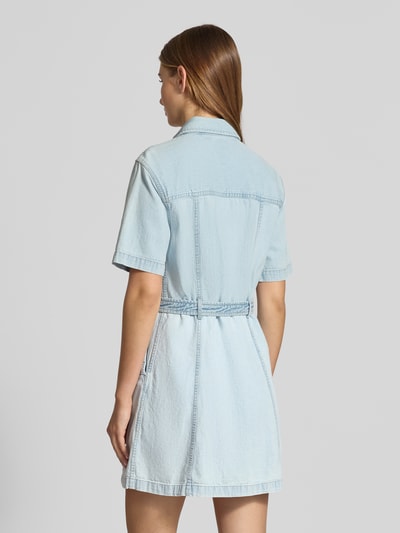 Tommy Jeans Tailliertes Jeanskleid aus reiner Baumwolle Hellblau 5