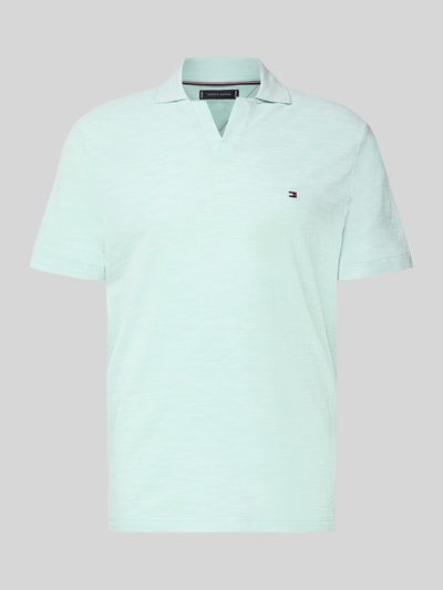 Produktfoto, Regular Fit Poloshirt aus reiner Baumwolle von Tommy Hilfiger in sanftem Mintgrün mit Melange-Optik, Logo-Stitching, Polokragen, V-Ausschnitt, Kurzarm, angenehme Textur
