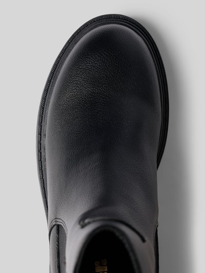 Produktfoto, Stiefeletten mit elastischen Einsätzen Modell 'ELLIS' von Blauer USA, schwarze glatte Lederstruktur, abgerundete Spitze, Detailaufnahme, Damen Stiefeletten