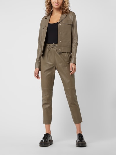 Oakwood Boxy Fit Lederjacke mit Reverskragen Modell 'Alina' Taupe 1