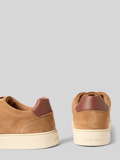 Calvin Klein Jeans Sneakersy z nadrukiem z logo model ‘Classic’ Camel 2