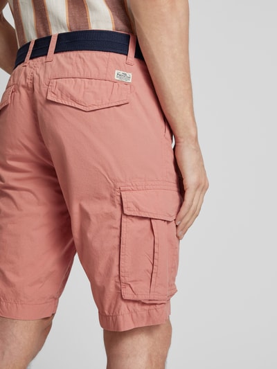 Petrol Regular Fit Cargoshorts mit Gürtel Rot 3