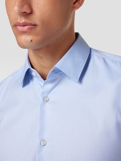 BOSS Koszula biznesowa o kroju slim fit z kołnierzykiem typu kent model ‘Hank’ Błękitny 3