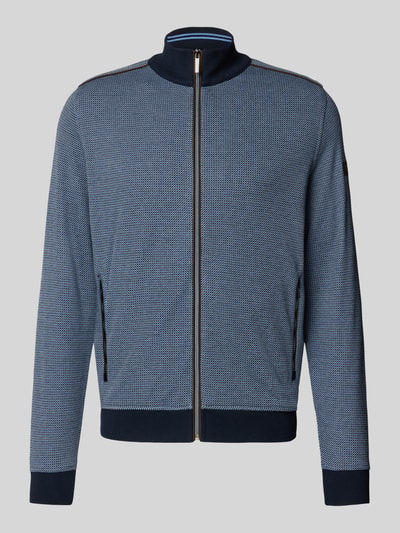Produktfoto, Cardigan mit Stehkragen und Reißverschluss von bugatti aus blauem Baumwoll-Mix mit feiner Struktur, Regular Fit, Reißverschlusstaschen
