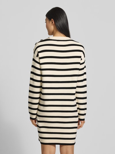 Vero Moda Sukienka o lejącym kroju z dzianiny z mieszanki wiskozy model ‘SABA’ Czarny 5