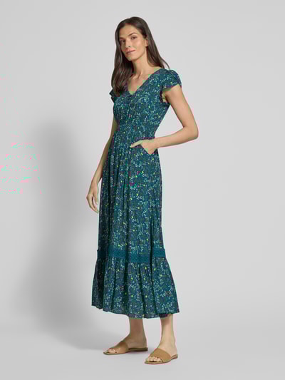 Apricot Midikleid aus Viskose mit Knopfleiste Gruen 1