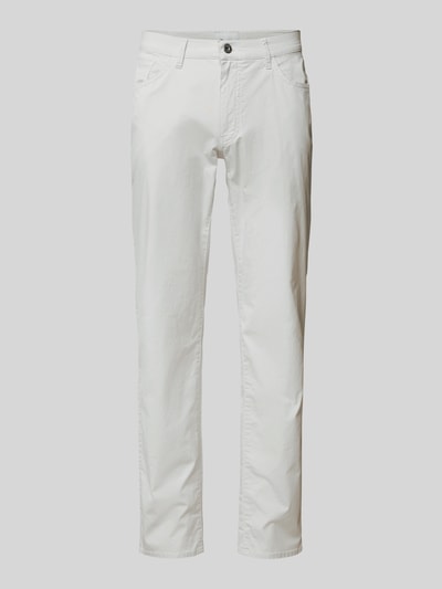 Produktfoto, weiße Regular Fit Stoffhose mit Lyocell-Anteil Modell 'Cadiz' von Brax, 5-Pocket, Knopf- und Reißverschluss, glatte Textur