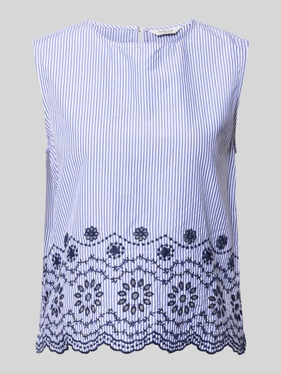 Produktfoto, Relaxed Fit Bluse mit floralem Lochstitching Modell 'Inzi' von B.Young im Baumwoll-Mix, ärmelloses Design, Rundhalsausschnitt, blaue Streifen, florales Muster, Rückenlänge bei Größe 36: 54 cm, klare Linien und feine Loch-Stickerei am Saum.