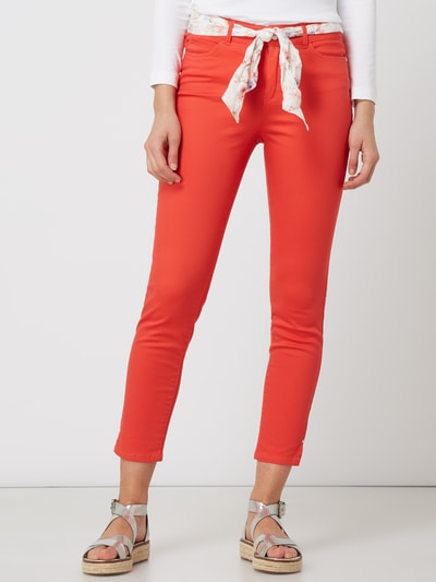 Christian Berg Woman Skinny Fit Jeans mit Gürtel Hellrot 4