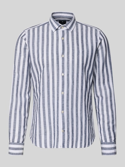 Produktfoto, Slim Fit Business-Hemd mit Kentkragen Modell 'Pit' von JOOP! Collection im Baumwoll-Leinen-Mix, vertikale Streifen in Weiß und Grau, Knopfleiste, Sportmanschetten, abgerundeter Saum, glatte Textur