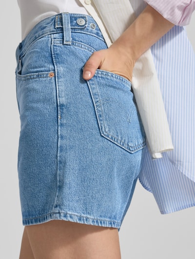 Levi's® Jeansshorts mit Eingrifftaschen Modell 'CINCH' Hellblau 3