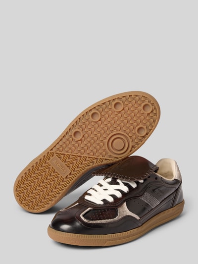 Produktfoto, Sneakersy im Retro-Look Modell 'Tb.490 Club' von ALOHAS, zaokrąglony czubek, wiązanie, gumowa podeszwa, wysokość obcasa w rozmiarze 40: 2 cm, wysokość cholewki w rozmiarze 40: 7 cm, szerokość w rozmiarze 40: 9 cm