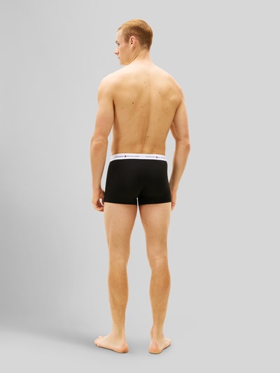 Tommy Hilfiger obcisłe bokserki o kroju regular fit z mieszanki bawełny w zestawie 3 szt. Oceaniczny 5