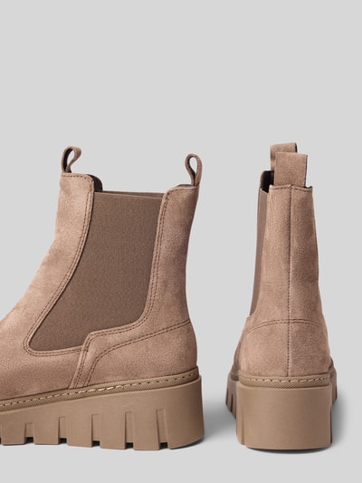 Produktfoto, Chelseas aus echtem Rindsleder von Tamaris in Taupe mit grober Sohle und weicher Veloursleder-Textur, Damen Chelseas von Tamaris