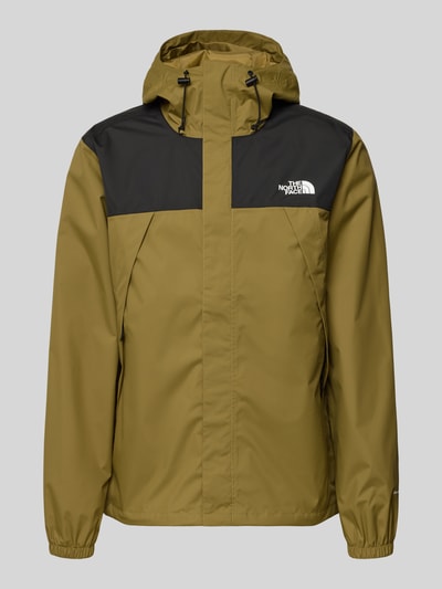 Produktfoto, Regular Fit Kurtka z nadrukiem z logo Model 'Antora' od The North Face, odcienie oliwkowe i czarne, wpuszczane kieszenie, kaptur z tunelem, elastyczne zakończenia rękawów, szerokość w rozmiarze M: 58 cm, długość tyłu: 74 cm, szerokość ramion: 47 cm, długość rękawów: 68 cm