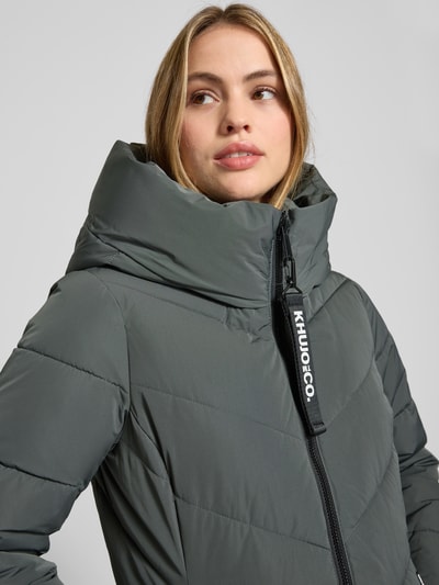 khujo Regular fit gewatteerde lange jas met logoprint, model 'Darka' Donkergroen - 3