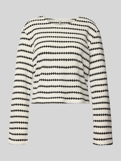 Produktfoto, Relaxed Fit Langarmshirt mit Baumwoll-Anteil Modell 'EVA' von Only mit Optik:Allover-Muster, Struktur-Muster, cropped, Rundhals, Feinstrick, Farbkombination aus Schwarz und Weiß.